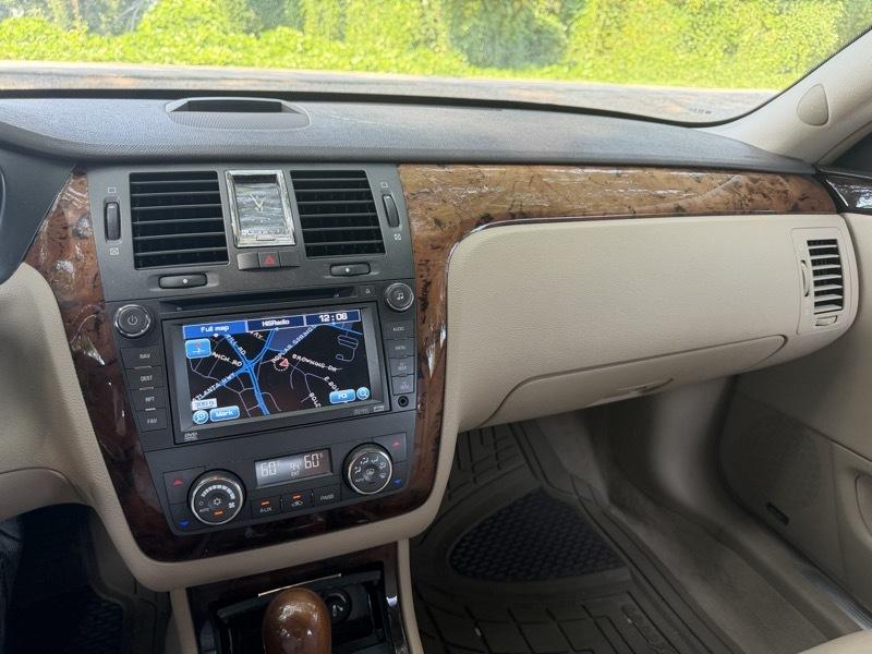Cadillac DTS Luxury II 2008