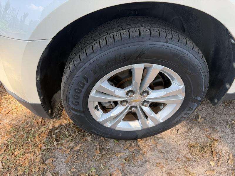 Chevrolet Equinox 1LT 2WD 2012