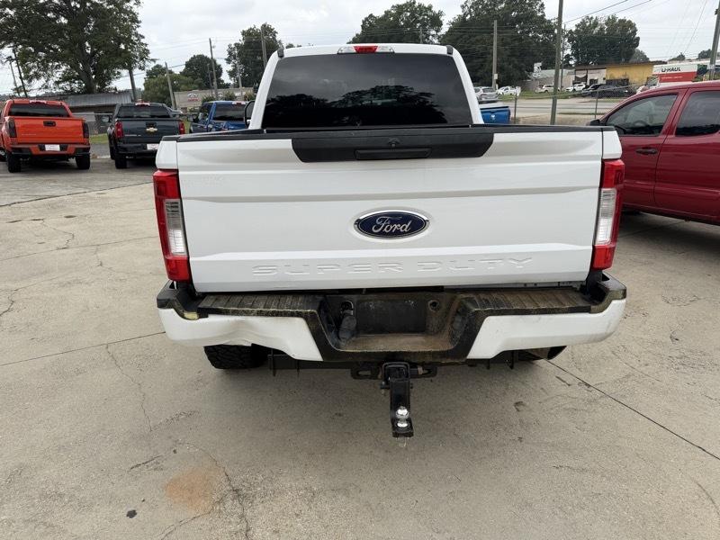 Ford F-250 SD XLT Crew Cab 4WD 2019