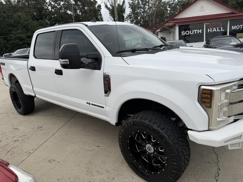 Ford F-250 SD XLT Crew Cab 4WD 2019