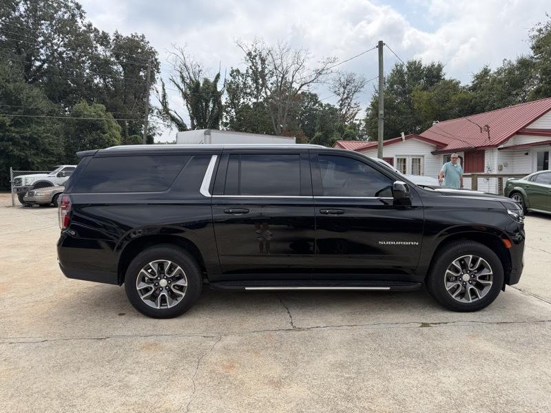 Chevrolet Suburban LT 2WD 2023