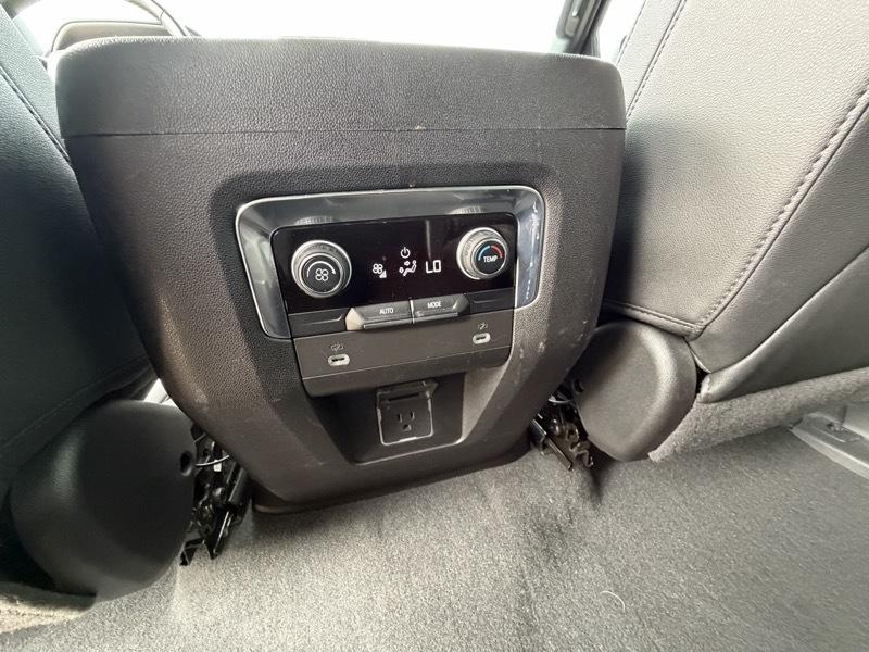 Chevrolet Suburban LT 2WD 2023