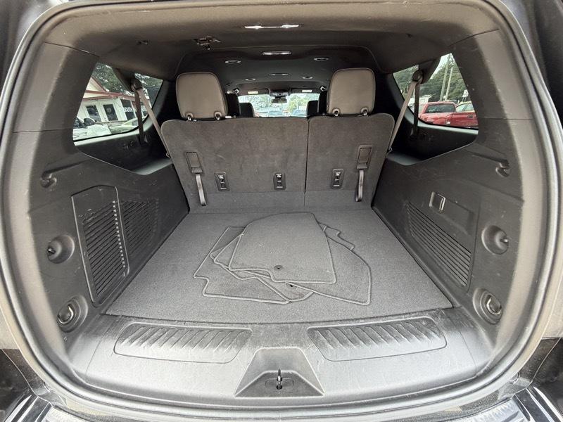 Chevrolet Suburban LT 2WD 2023