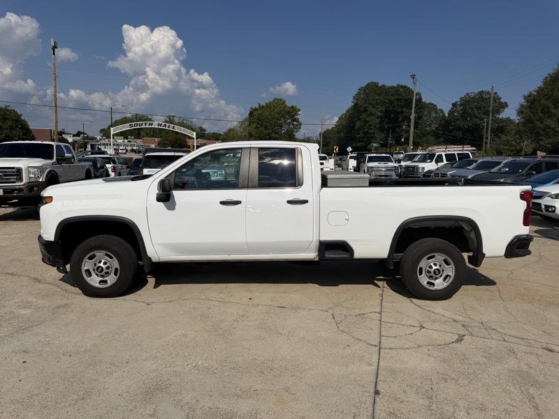 Chevrolet Silverado photo 2