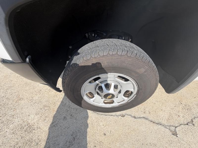 Chevrolet Silverado photo 12