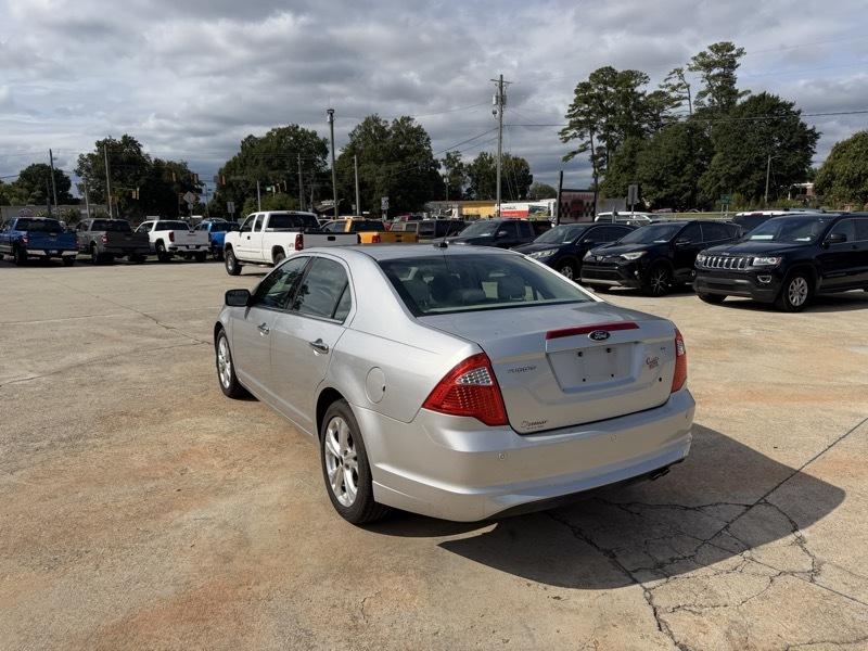 Ford Fusion SE 2012