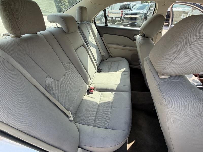 Ford Fusion SE 2012