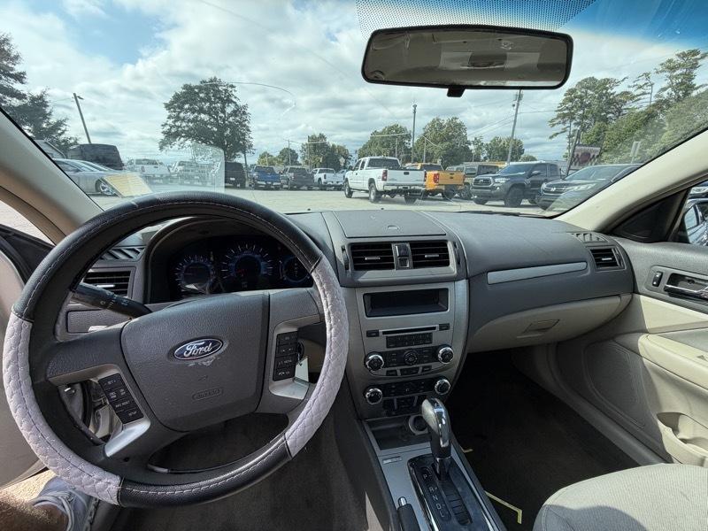 Ford Fusion SE 2012