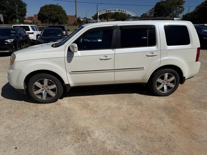 Honda Pilot Touring 4WD 5-Spd AT with DVD 2012