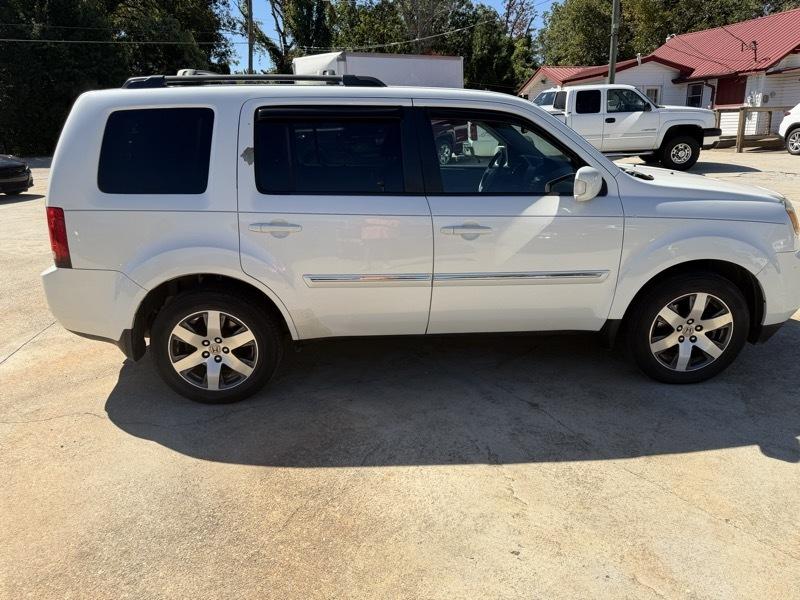 Honda Pilot Touring 4WD 5-Spd AT with DVD 2012
