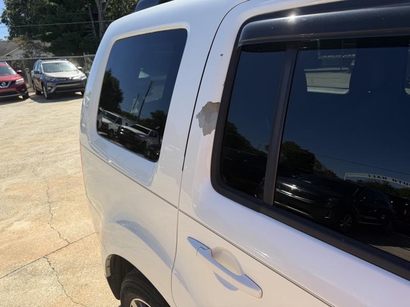 Honda Pilot Touring 4WD 5-Spd AT with DVD 2012