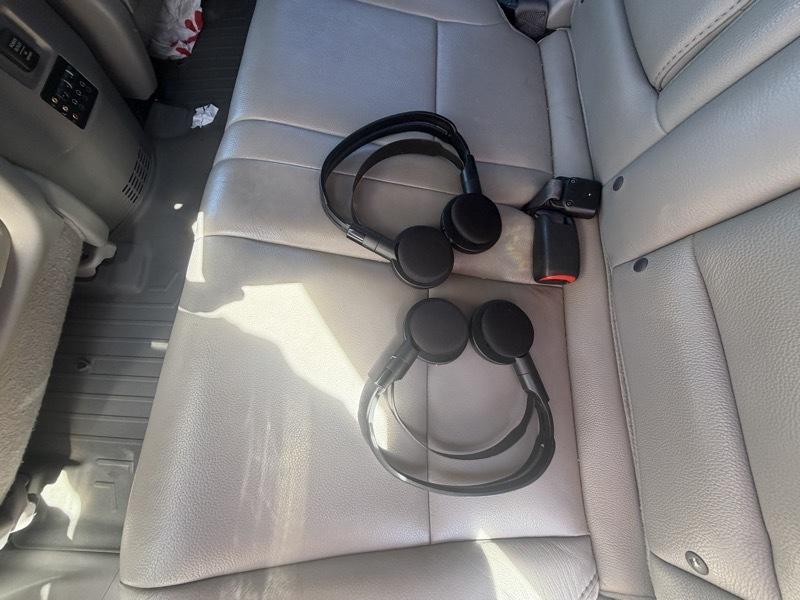 Honda Pilot Touring 4WD 5-Spd AT with DVD 2012