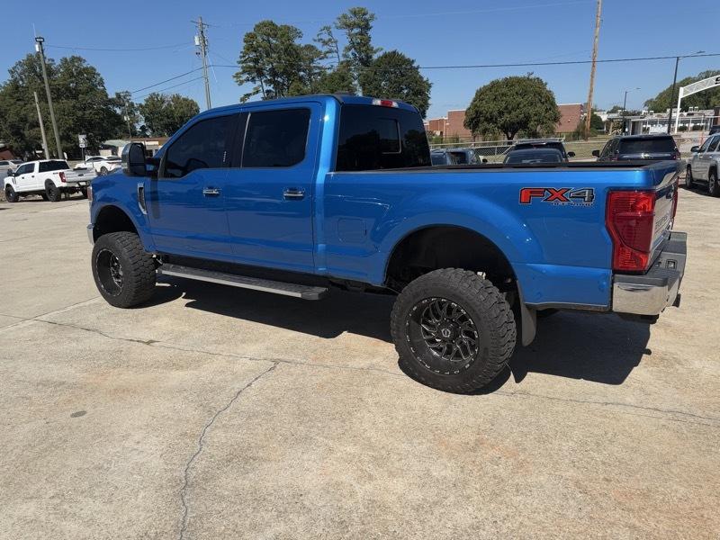 Ford F-250 SD XLT Crew Cab 4WD 2021