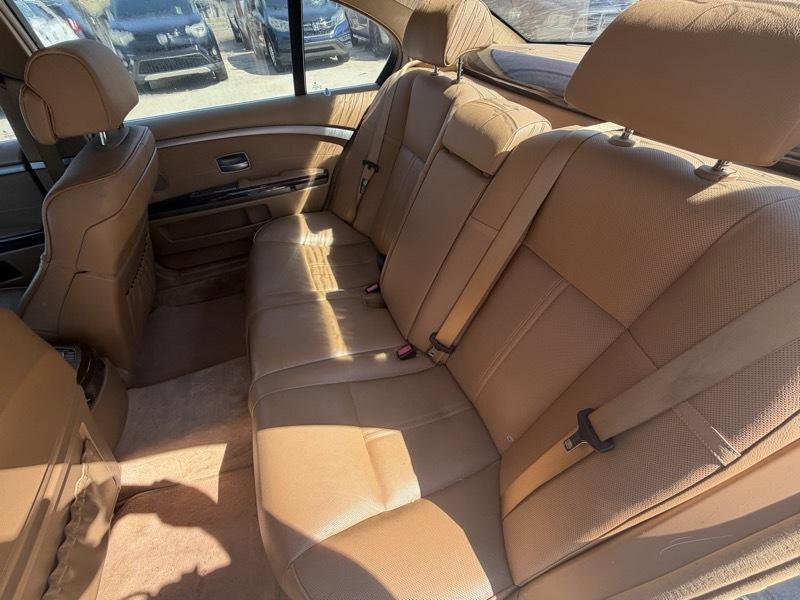 BMW 7-Series 750Li 2006