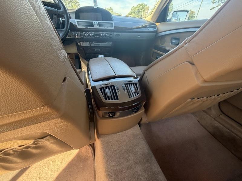 BMW 7-Series 750Li 2006