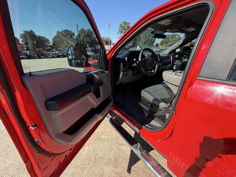 Ford F-450 SD Crew Cab DRW 4WD 2019