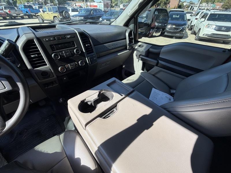 Ford F-450 SD Crew Cab DRW 4WD 2019