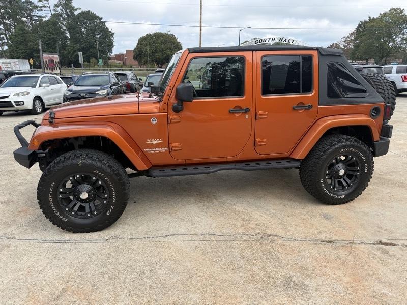Jeep Wrangler Unlimited Sahara 4WD 2011