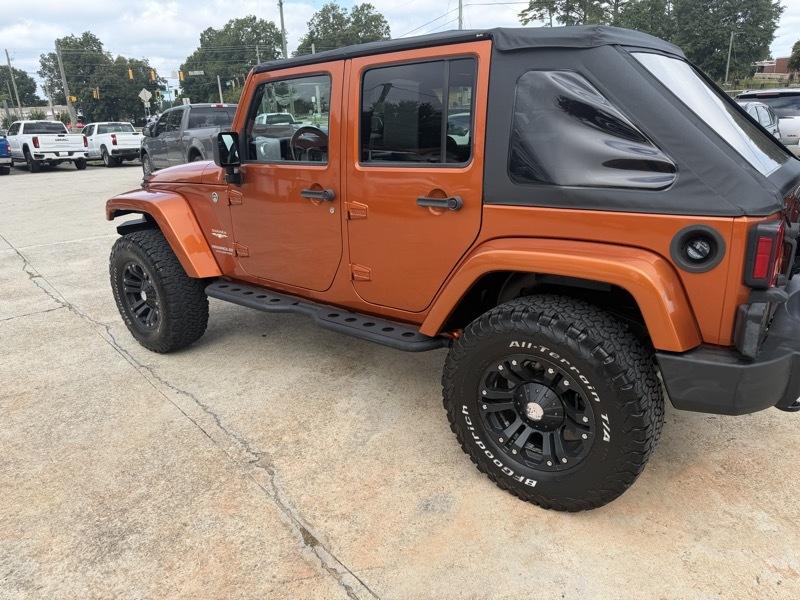 Jeep Wrangler Unlimited Sahara 4WD 2011