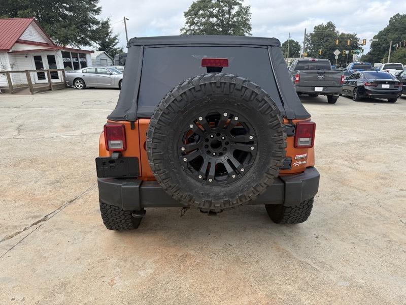 Jeep Wrangler Unlimited Sahara 4WD 2011