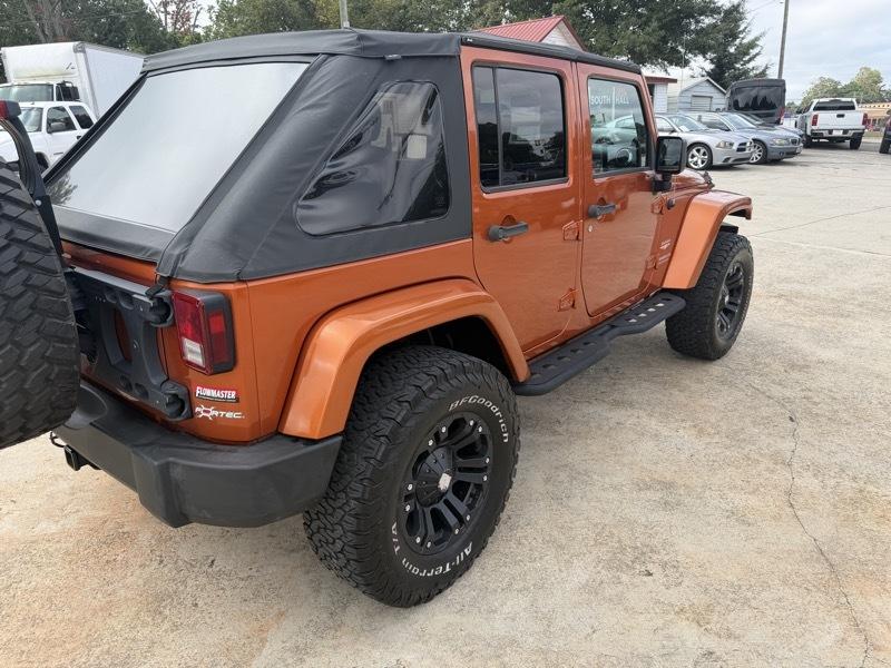 Jeep Wrangler Unlimited Sahara 4WD 2011