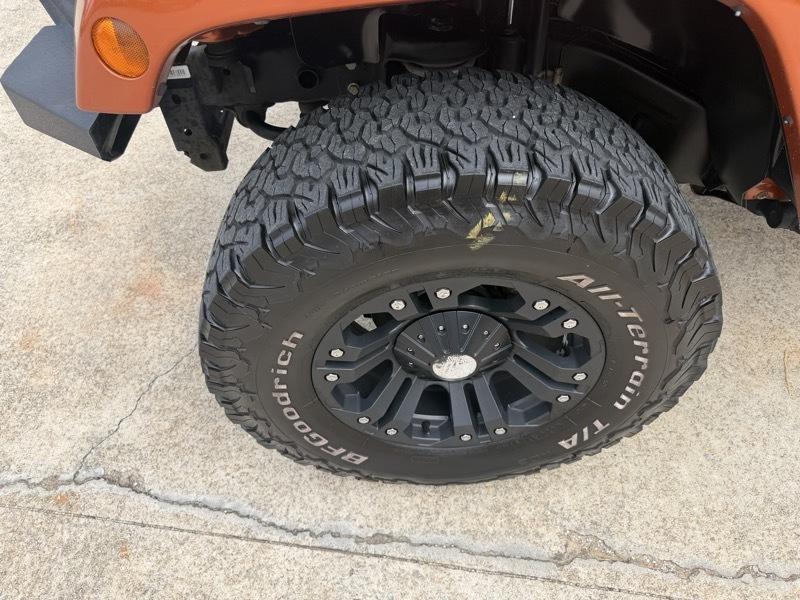 Jeep Wrangler Unlimited Sahara 4WD 2011