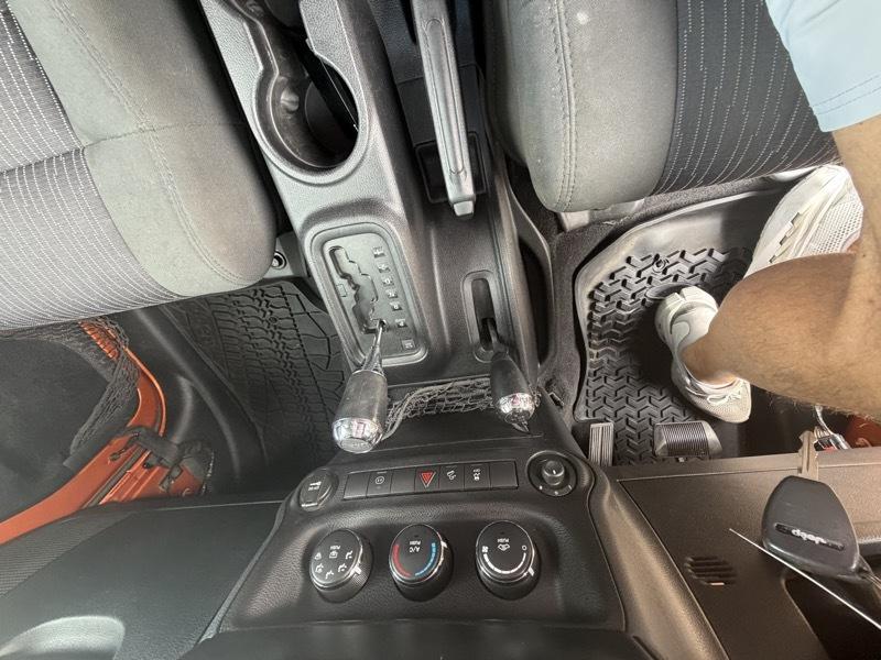 Jeep Wrangler Unlimited Sahara 4WD 2011