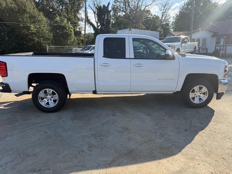 Chevrolet Silverado 1500 LT Double Cab 2WD 2017