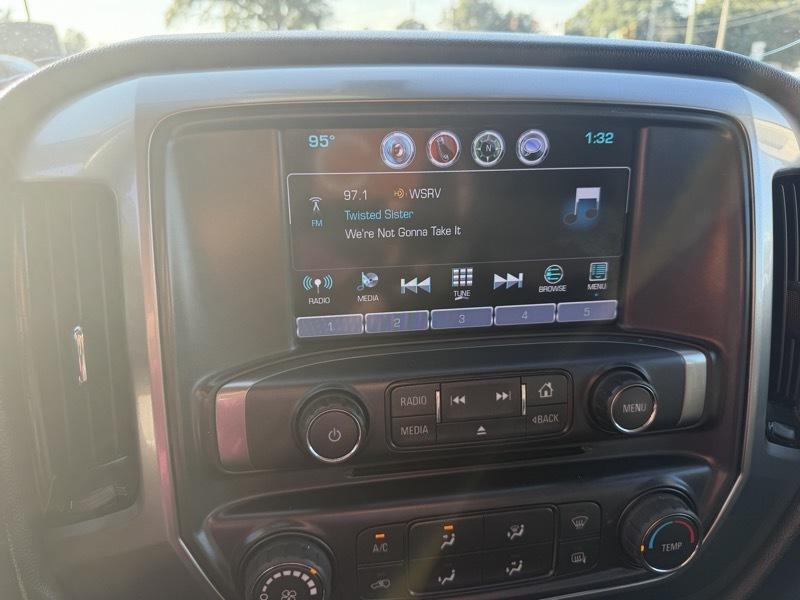 Chevrolet Silverado 1500 LT Double Cab 2WD 2017
