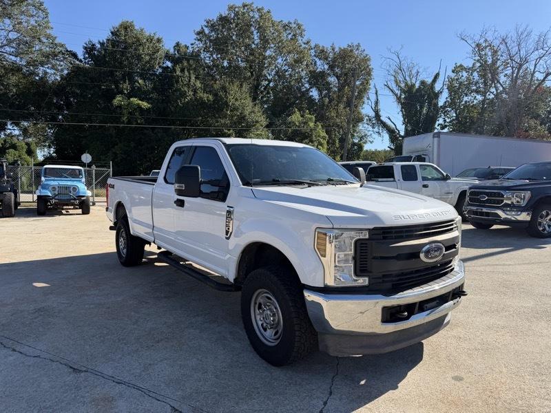 Ford F-250 SD XLT SuperCab Long Bed 4WD 2018