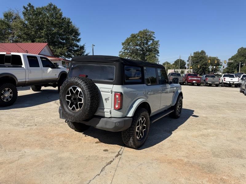Ford Bronco Outer Banks 4-Door 2022