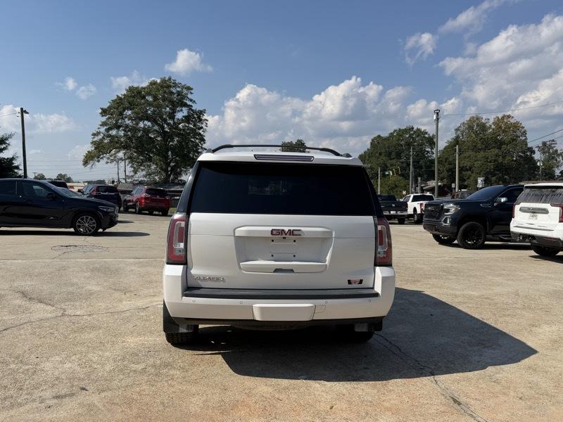 GMC Yukon SLT 4WD 2017