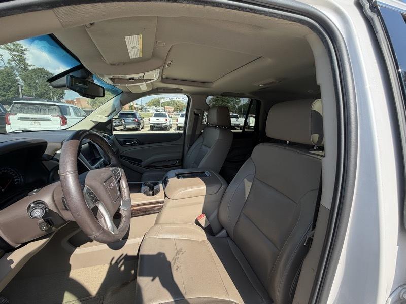 GMC Yukon SLT 4WD 2017
