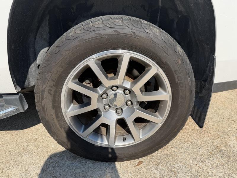 GMC Yukon SLT 4WD 2017