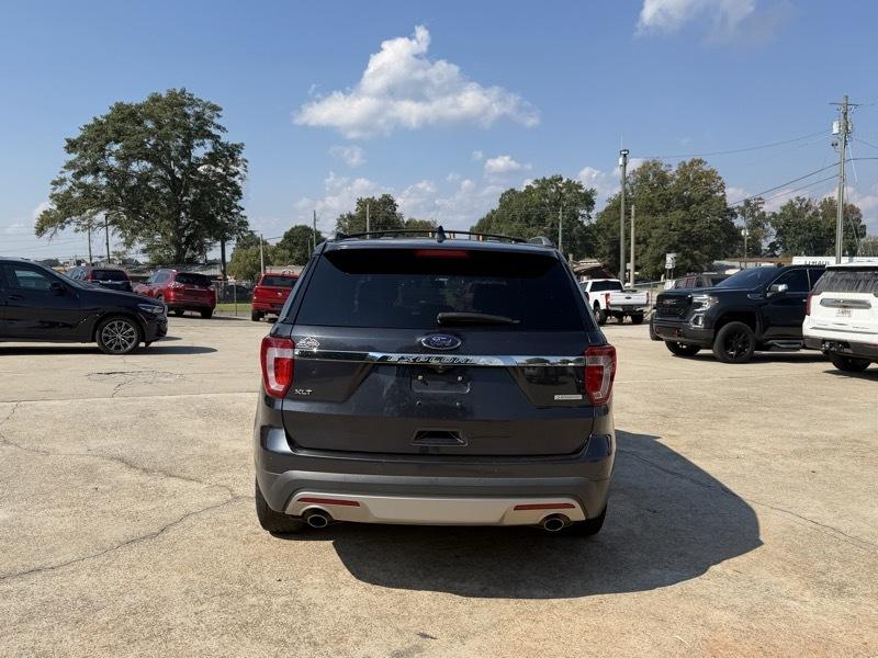 Ford Explorer XLT FWD 2017