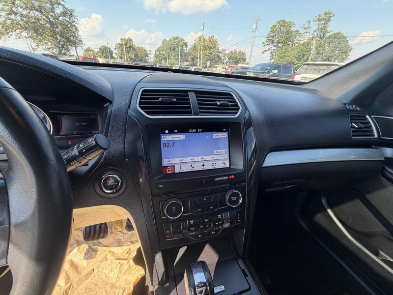 Ford Explorer XLT FWD 2017