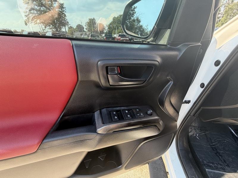 Toyota Tacoma SR5 Double Cab 2WD 2021