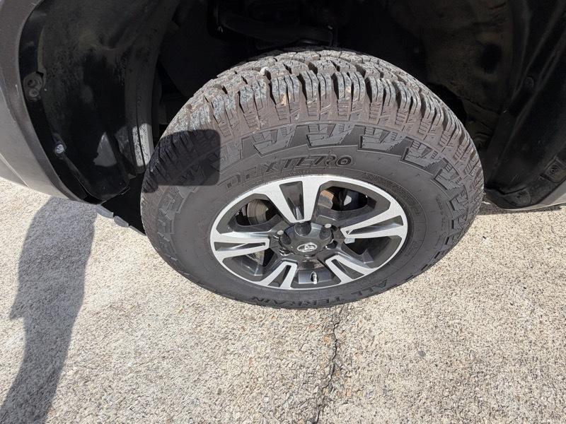 Toyota Tacoma TRD Off Road Double Cab 5' Bed V6 4x4 AT (Natl) 2019