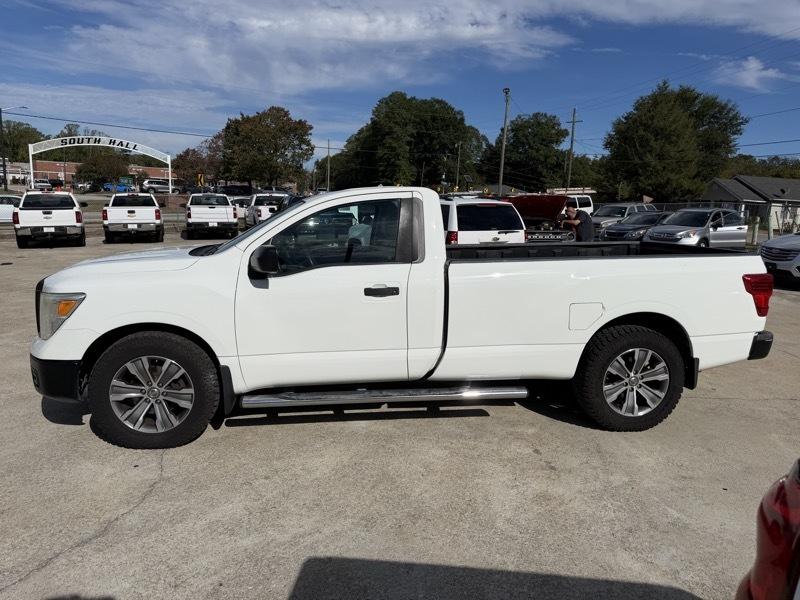 Nissan Titan 2WD 2017