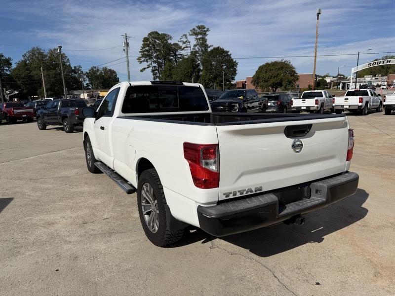 Nissan Titan 2WD 2017