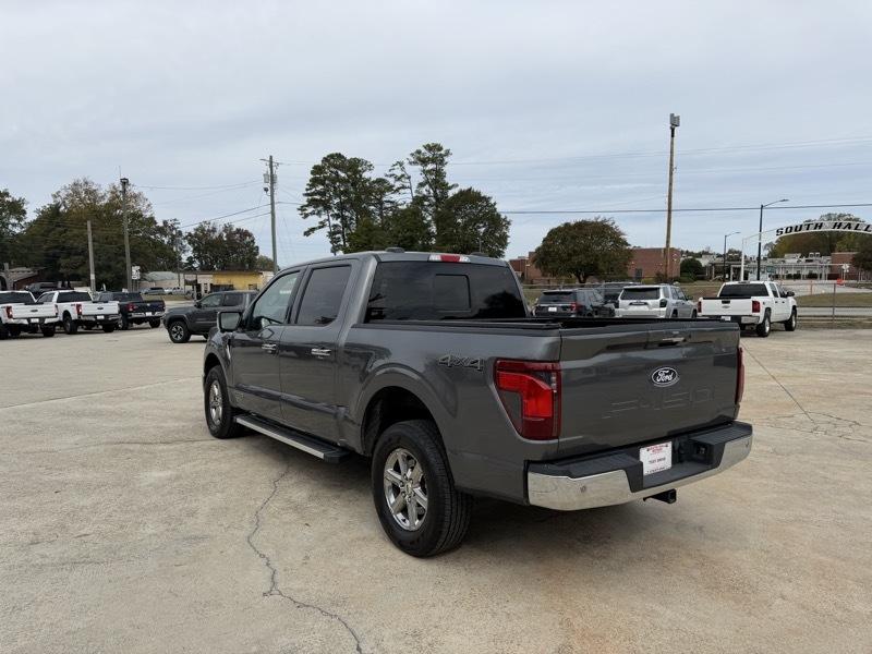 Ford F-150 XLT SuperCrew 4WD 2024