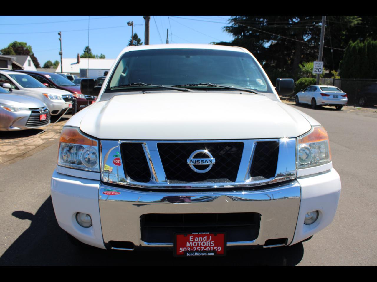 Nissan Titan 2WD Crew Cab SWB SV 2012