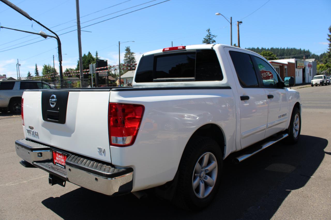 Nissan Titan 2WD Crew Cab SWB SV 2012