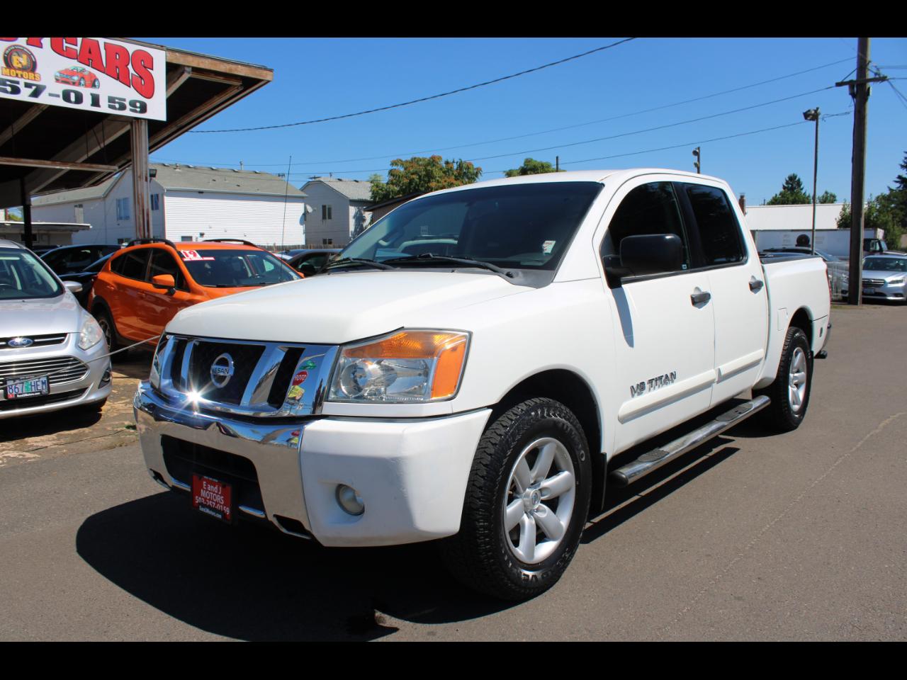 Nissan Titan 2WD Crew Cab SWB SV 2012