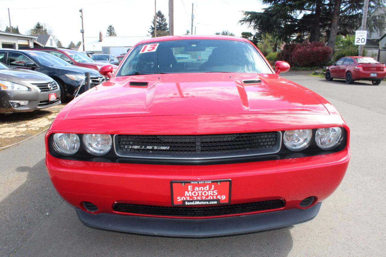 Dodge Challenger 2dr Cpe SXT 2013