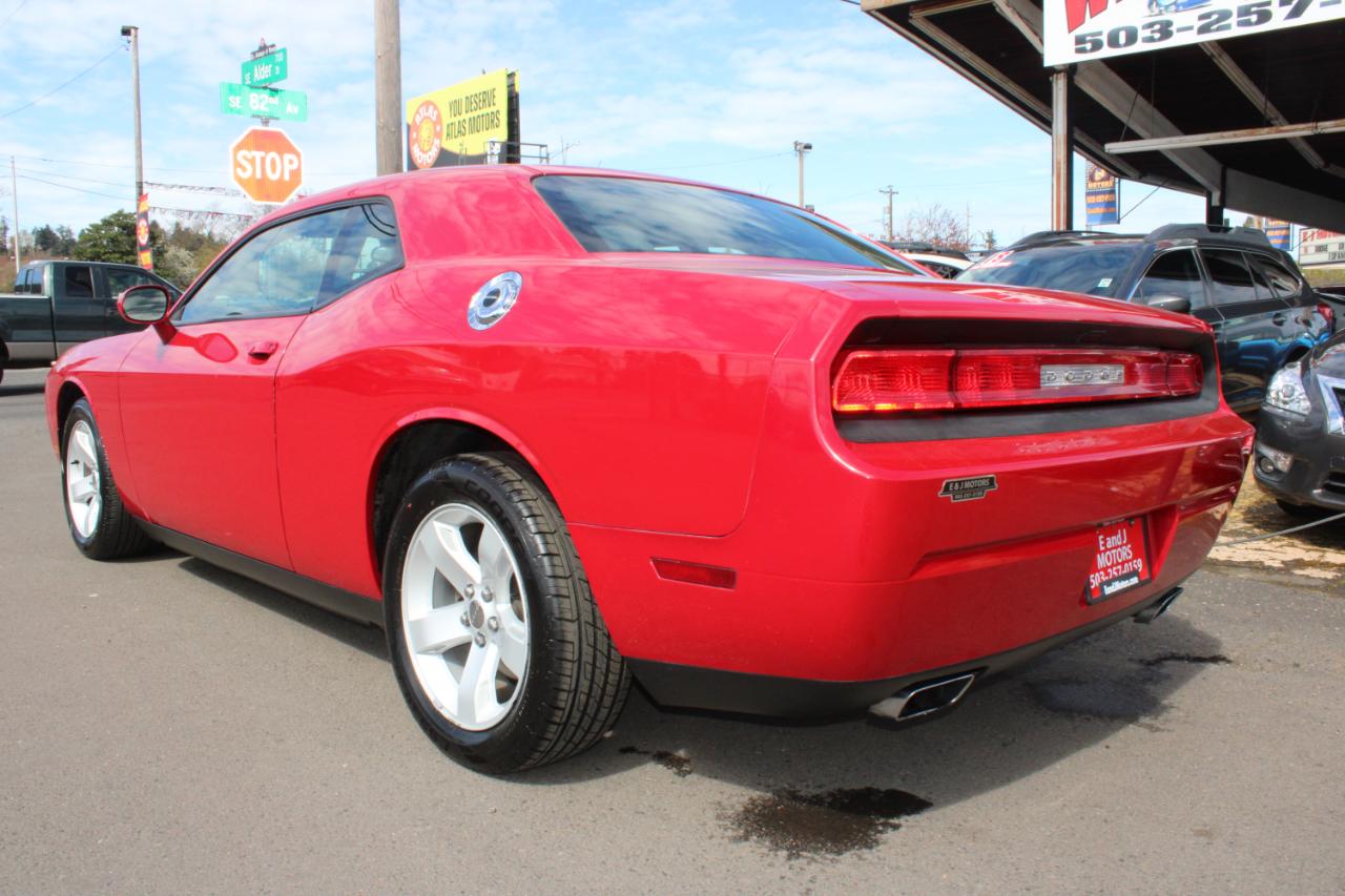 Dodge Challenger 2dr Cpe SXT 2013