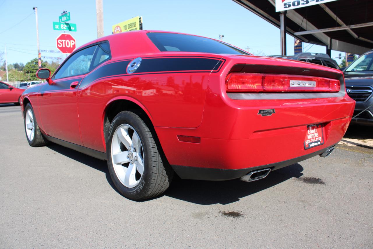 Dodge Challenger 2dr Cpe SXT 2013