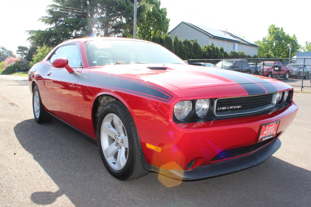 Dodge Challenger 2dr Cpe SXT 2013