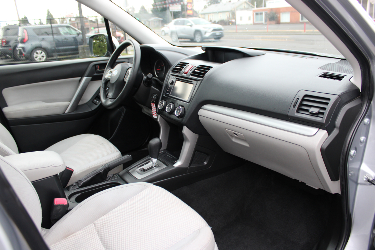 Subaru Forester 4dr Auto 2.5i Premium PZEV 2014