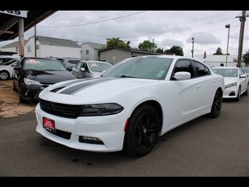 2015 Dodge Charger 4dr Sdn SXT RWD